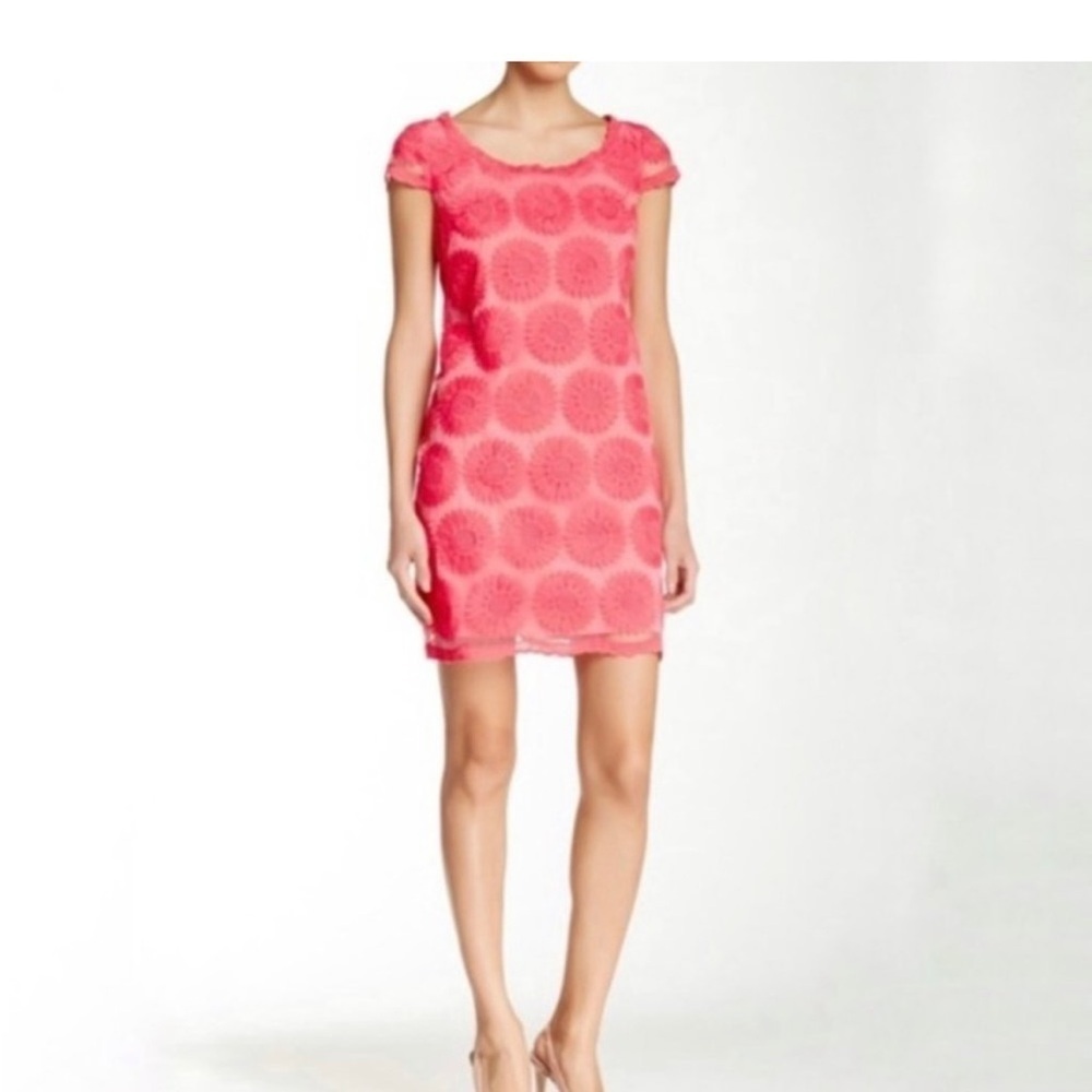 NWOT BETSEY JOHNSON Pink Embroidered Flower Overlay Mini Shift Dress SIZE 2
